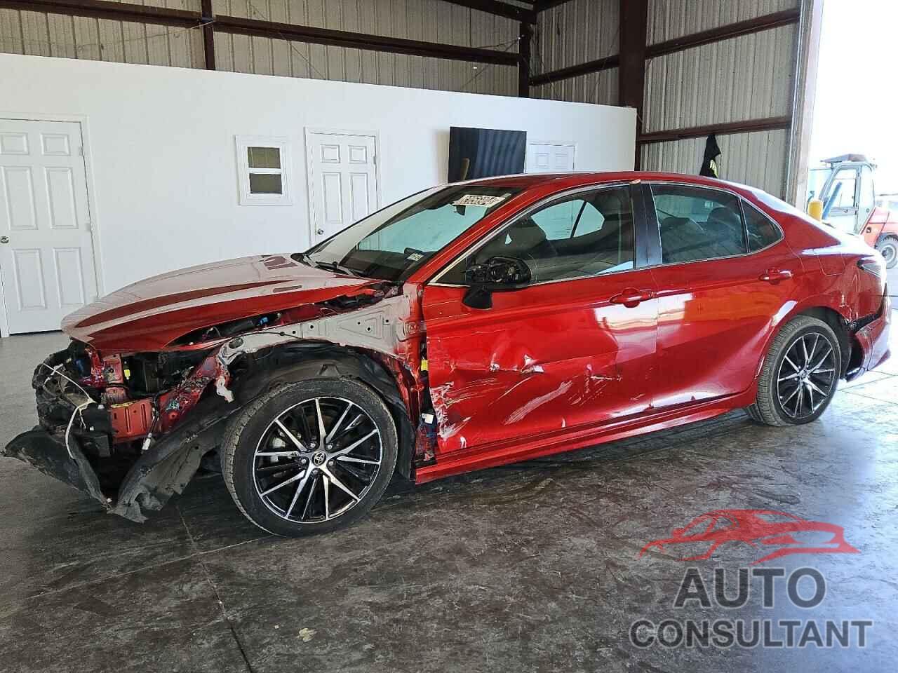 TOYOTA CAMRY 2021 - 4T1G11AKXMU465090