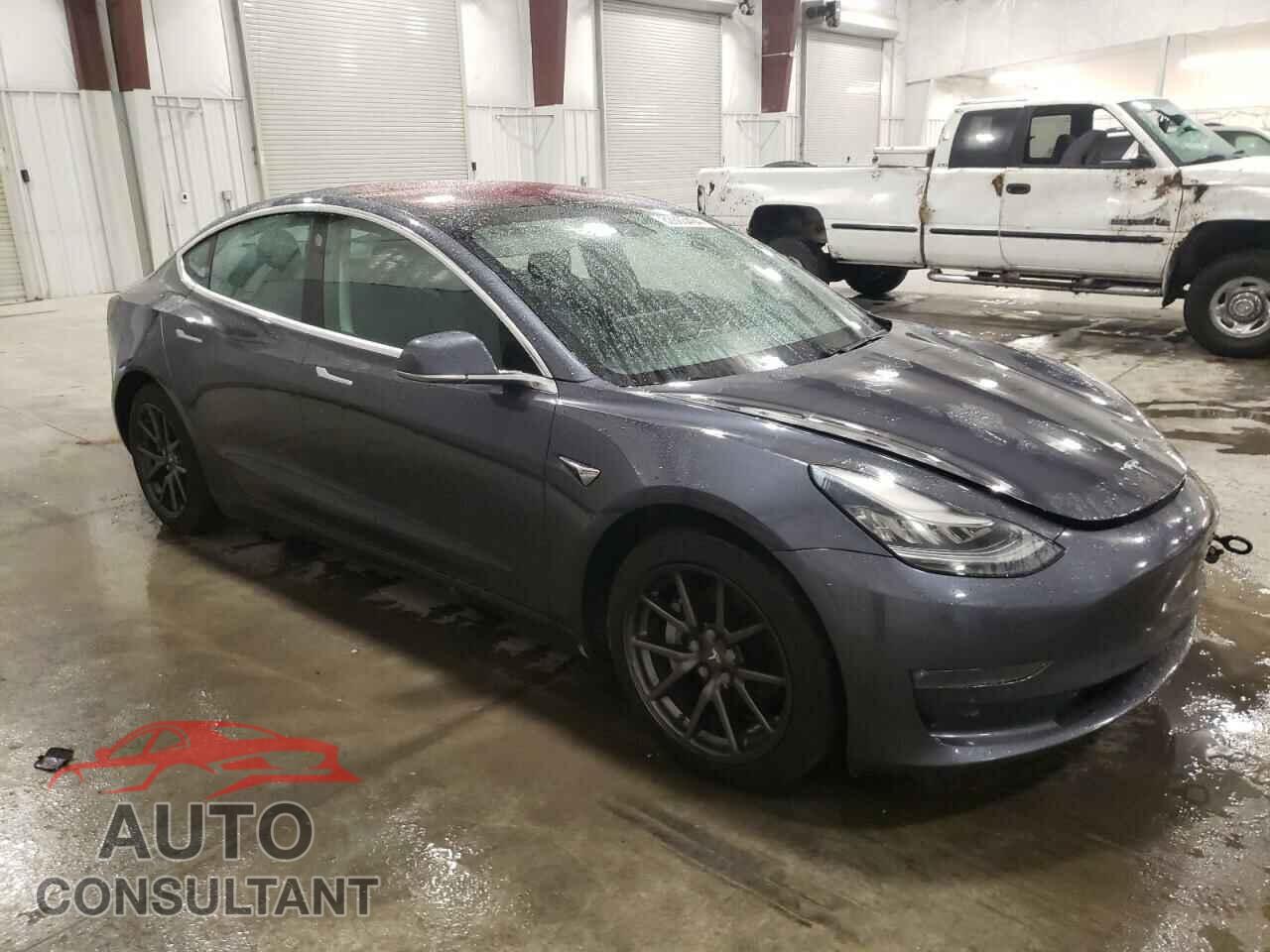 TESLA MODEL 3 2018 - 5YJ3E1EB9JF113995