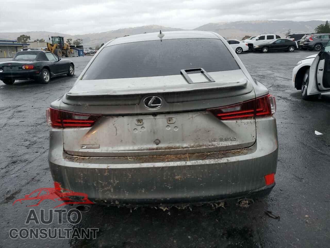 LEXUS IS 2015 - JTHBE1D28F5015609