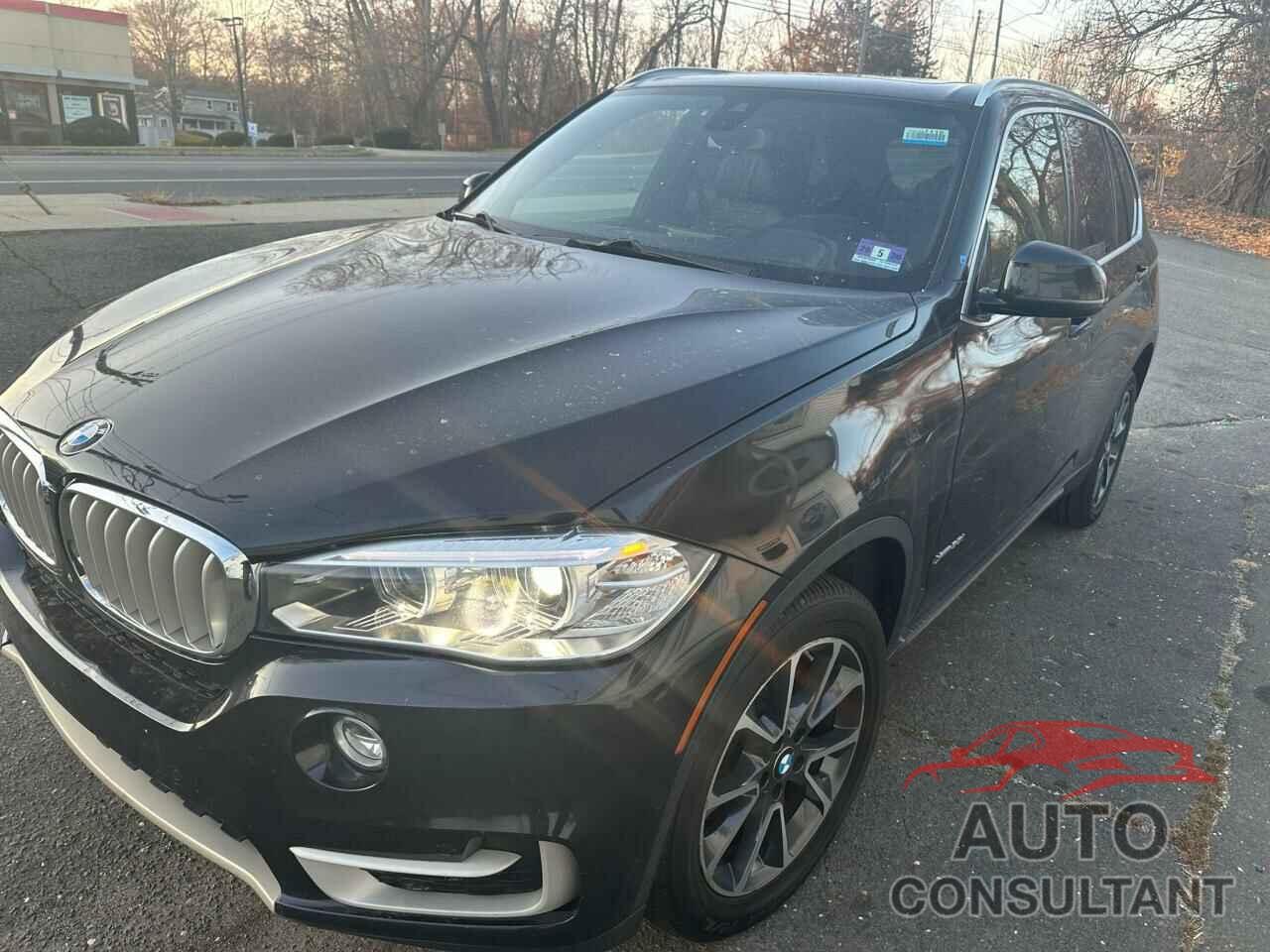 BMW X5 2018 - 5UXKR0C57J0X83615