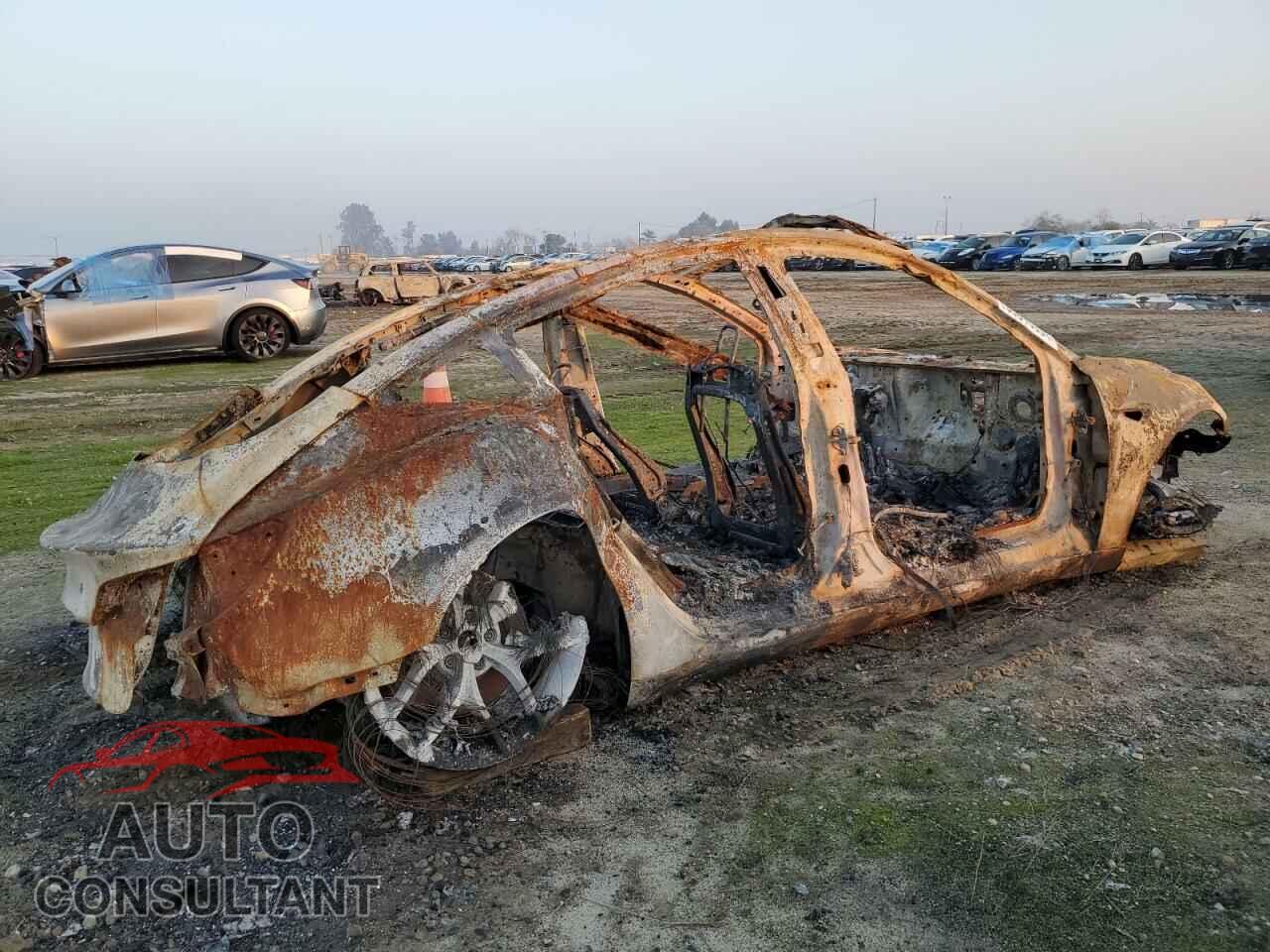 TESLA MODEL 3 2018 - 5YJ3E1EB2JF148457
