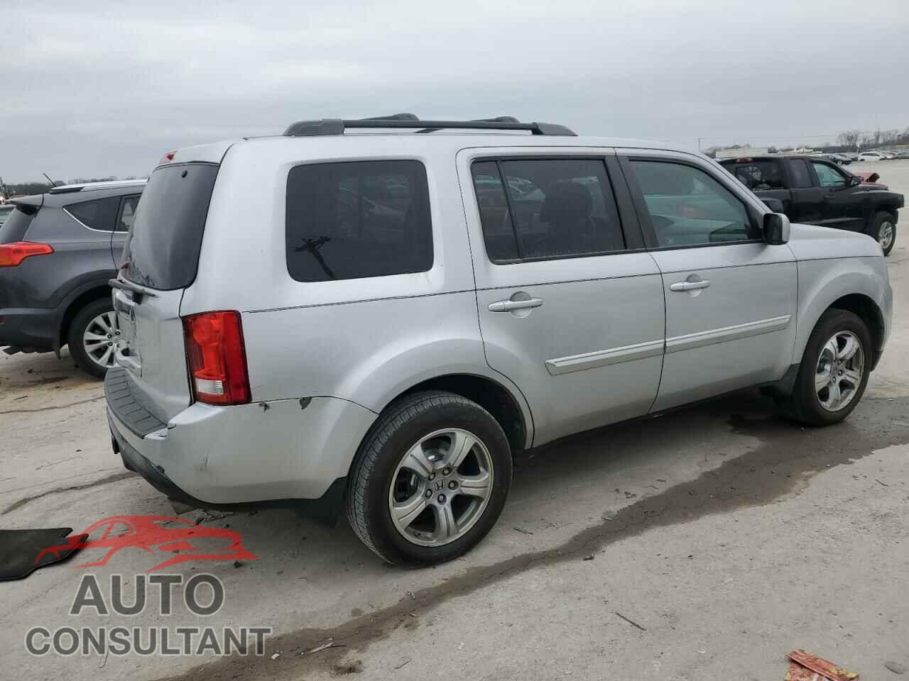 HONDA PILOT 2012 - 5FNYF3H55CB020575