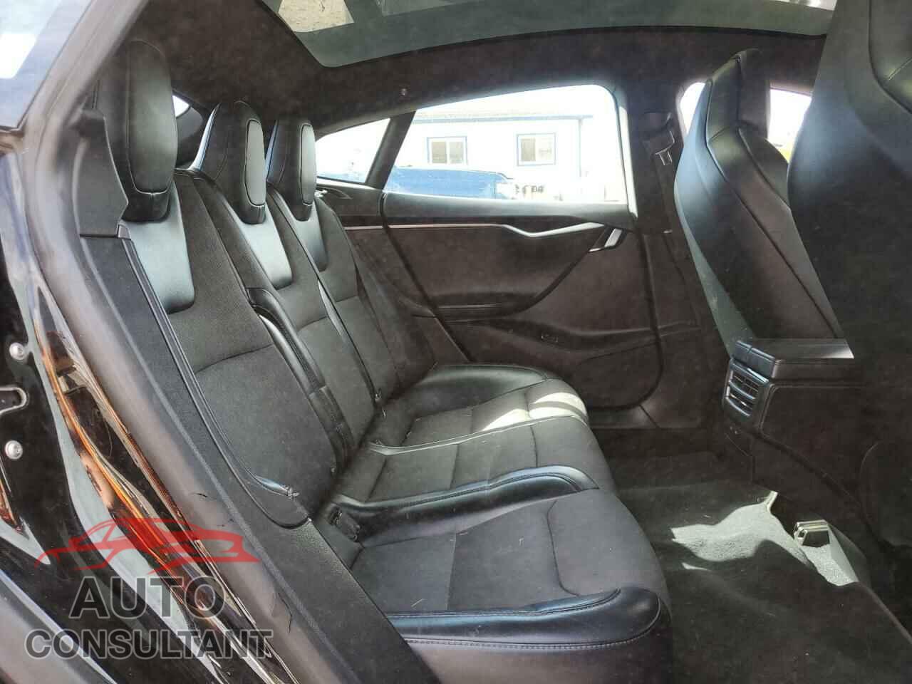 TESLA MODEL S 2018 - 5YJSA1E20JF294041