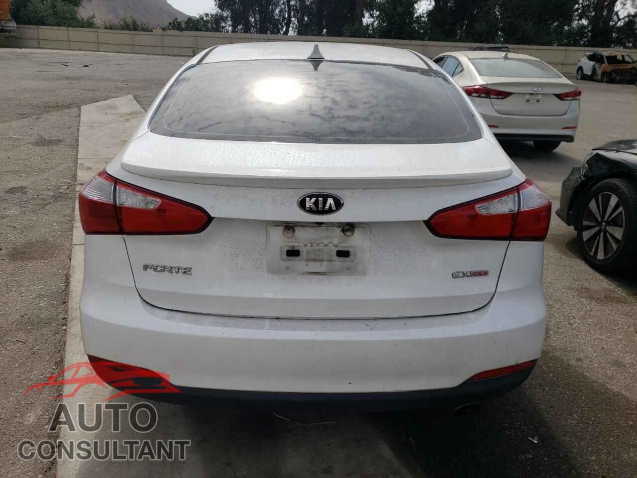 KIA FORTE 2014 - KNAFX4A80E5232154