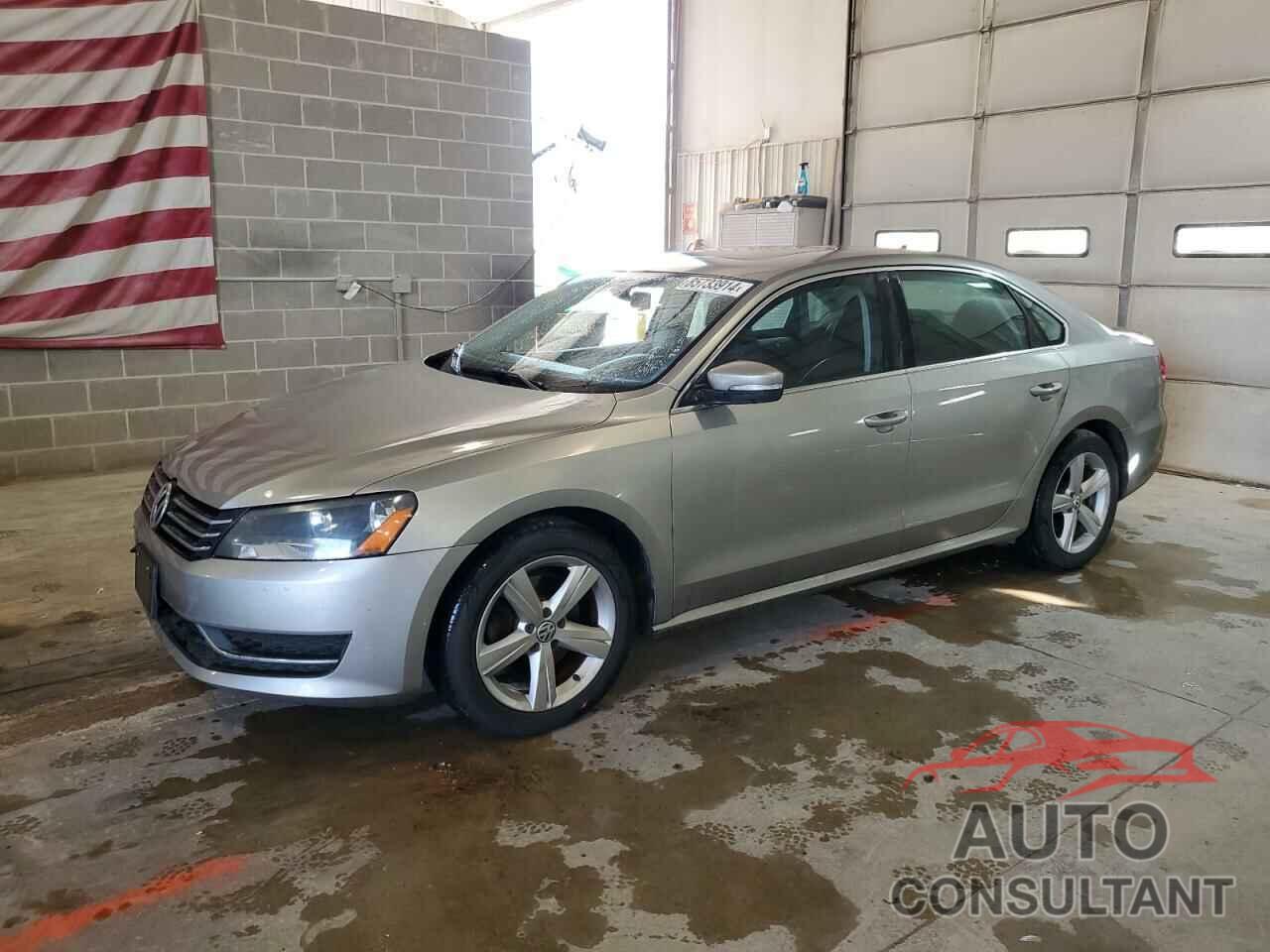 VOLKSWAGEN PASSAT 2013 - 1VWBP7A35DC041408