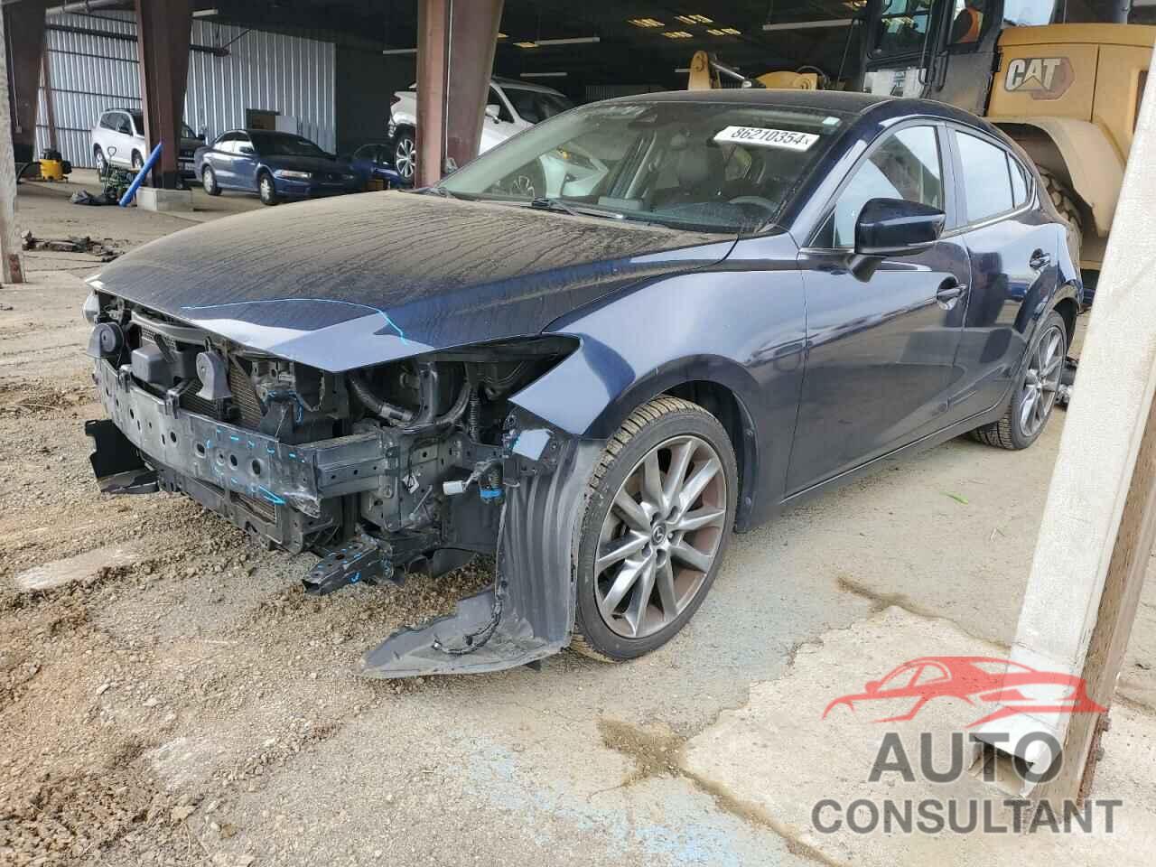 MAZDA 3 2018 - 3MZBN1L35JM181744