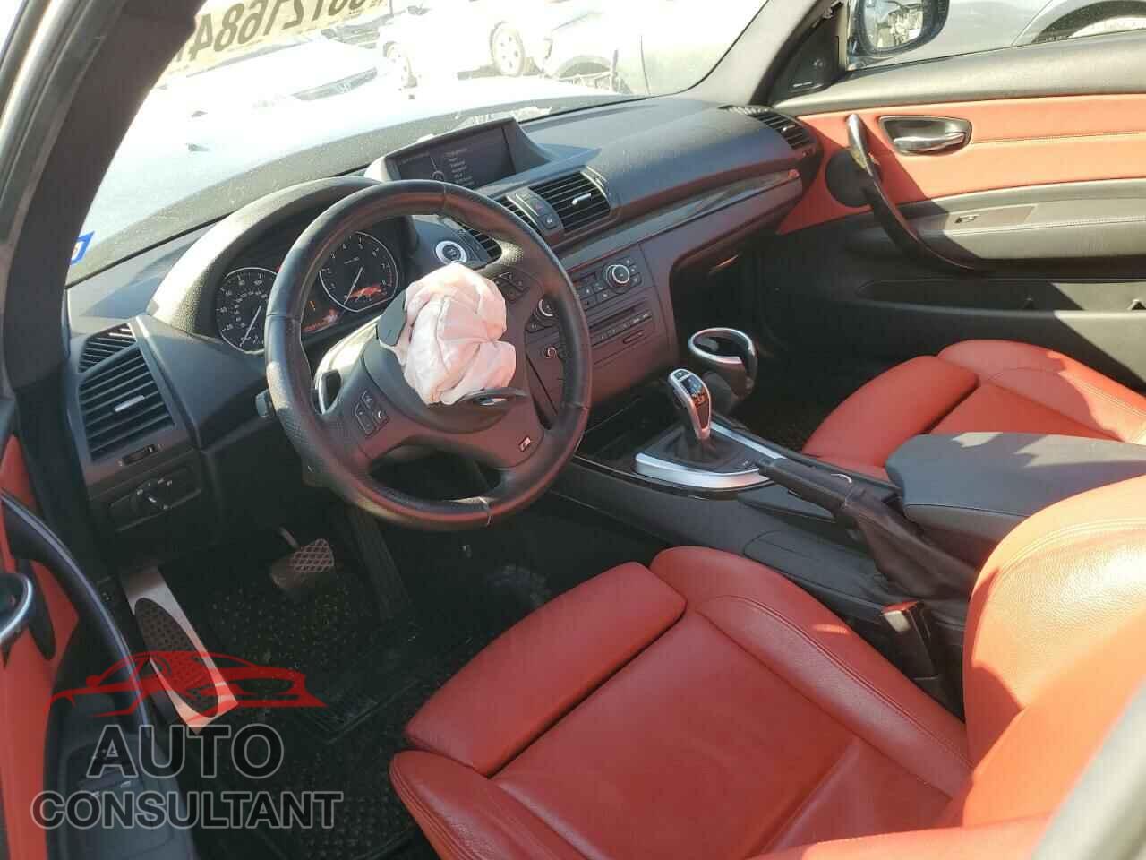BMW 1 SERIES 2011 - WBAUC9C59BVM11260