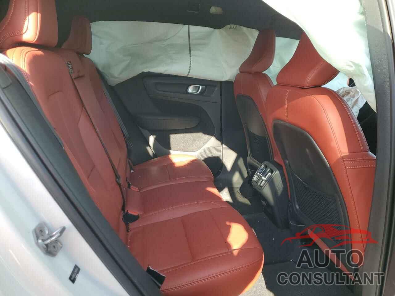 VOLVO XC40 2020 - YV4162UL2L2346558