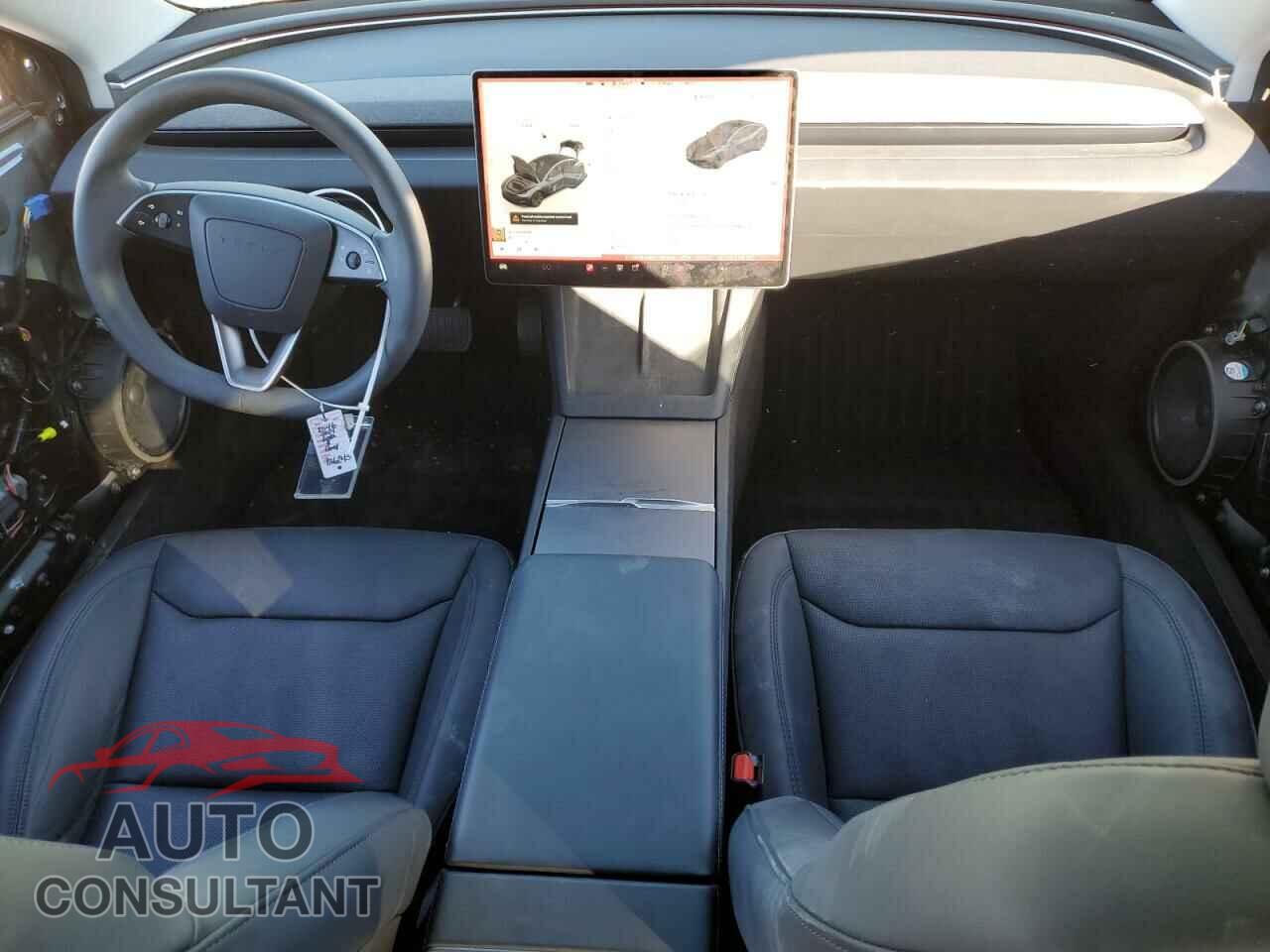 TESLA MODEL 3 2024 - 5YJ3E1EA9RF736245