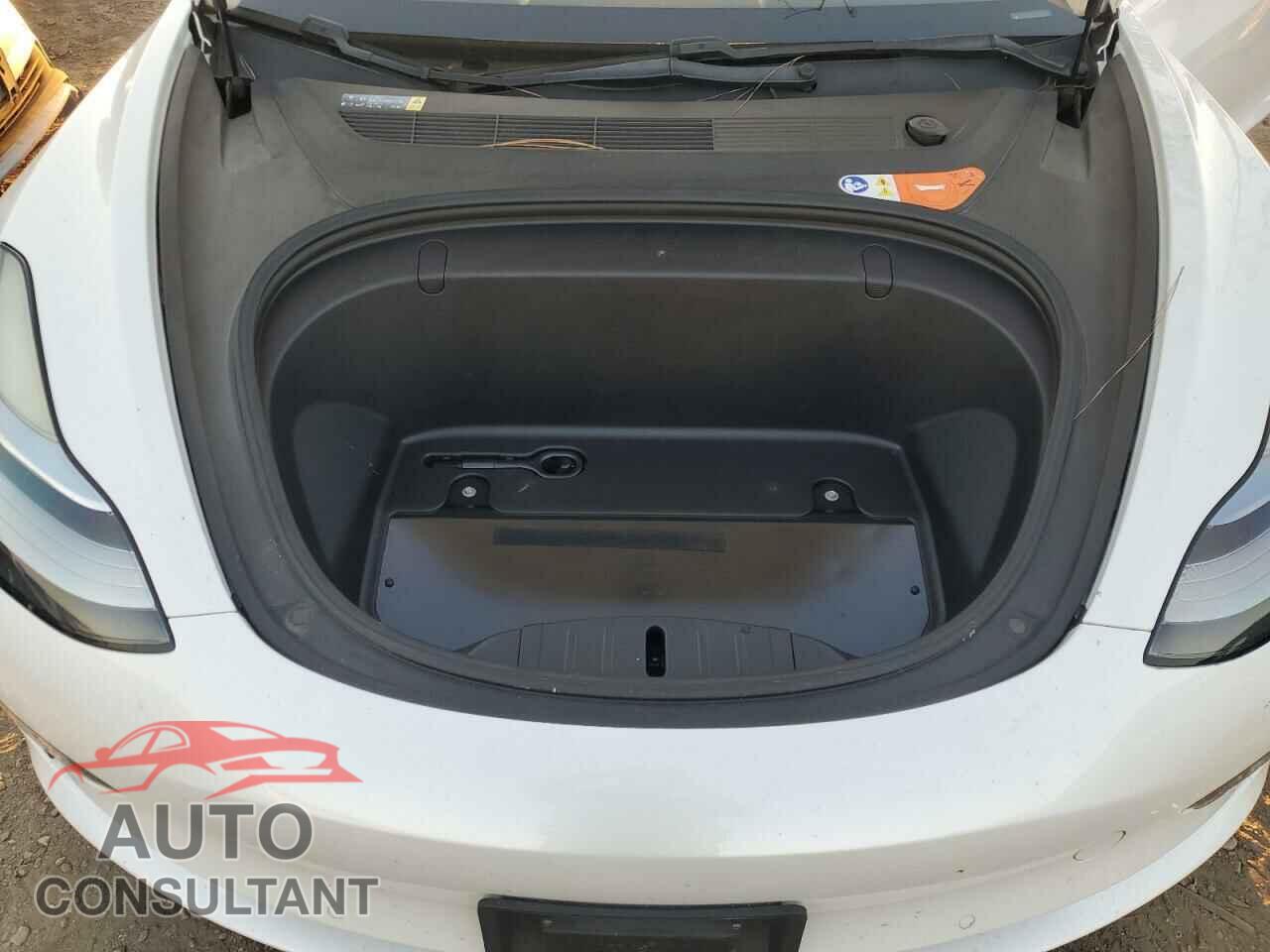 TESLA MODEL 3 2017 - 5YJ3E1EA6HF002595