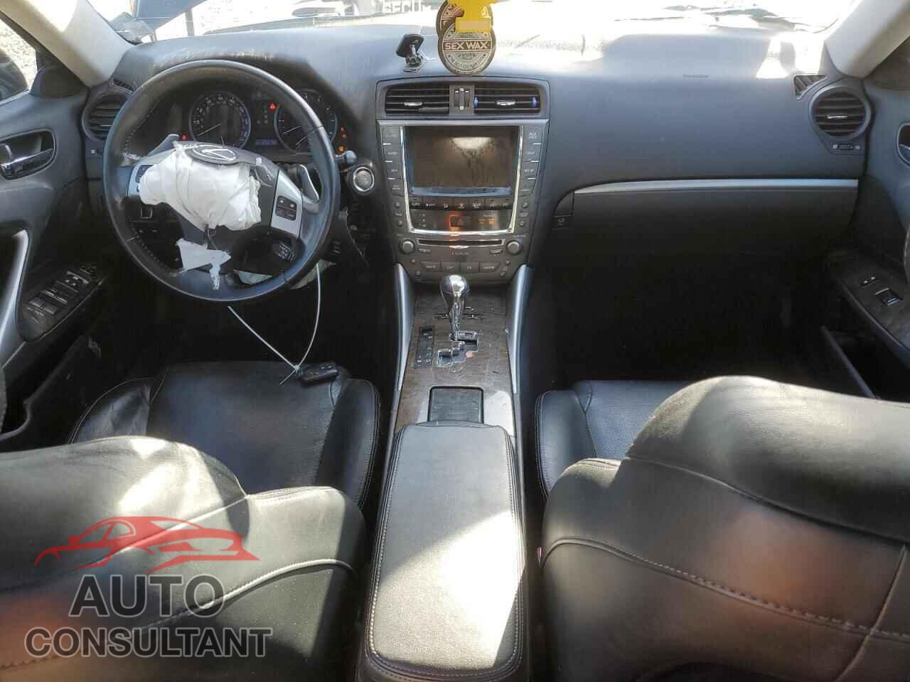 LEXUS IS 2011 - JTHBF5C23B5129923