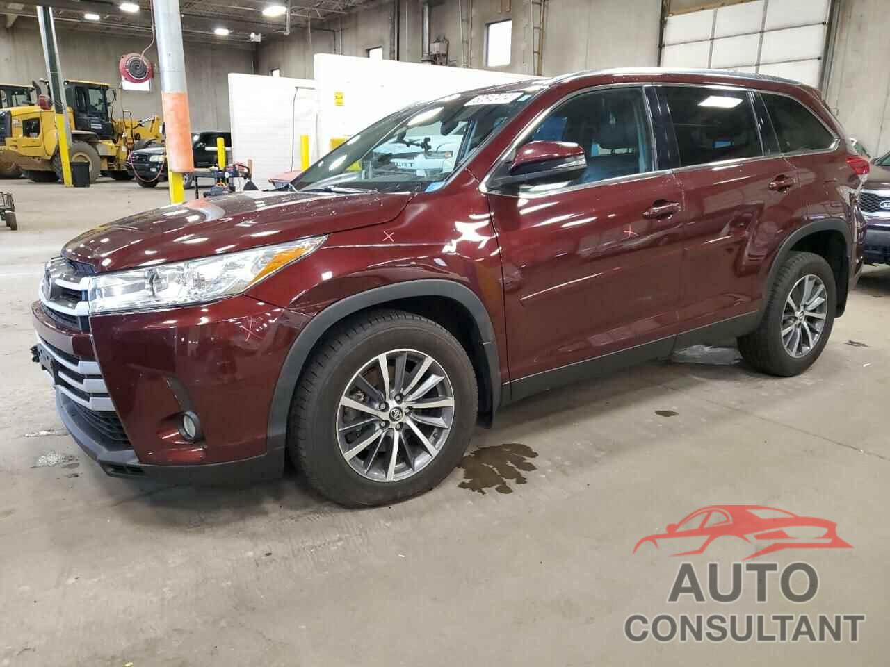 TOYOTA HIGHLANDER 2019 - 5TDJZRFH9KS738293