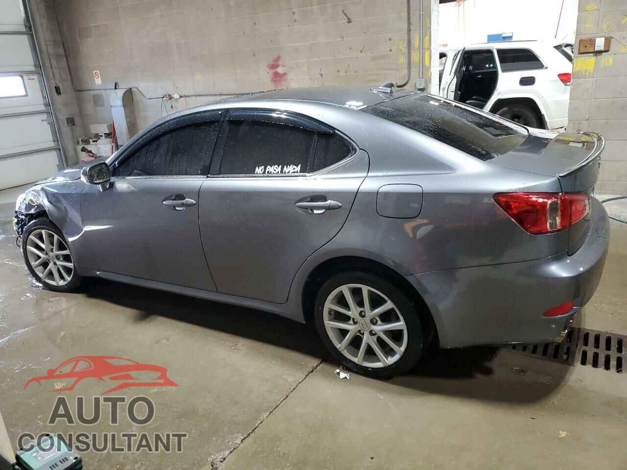 LEXUS IS 2012 - JTHCF5C26C5060635