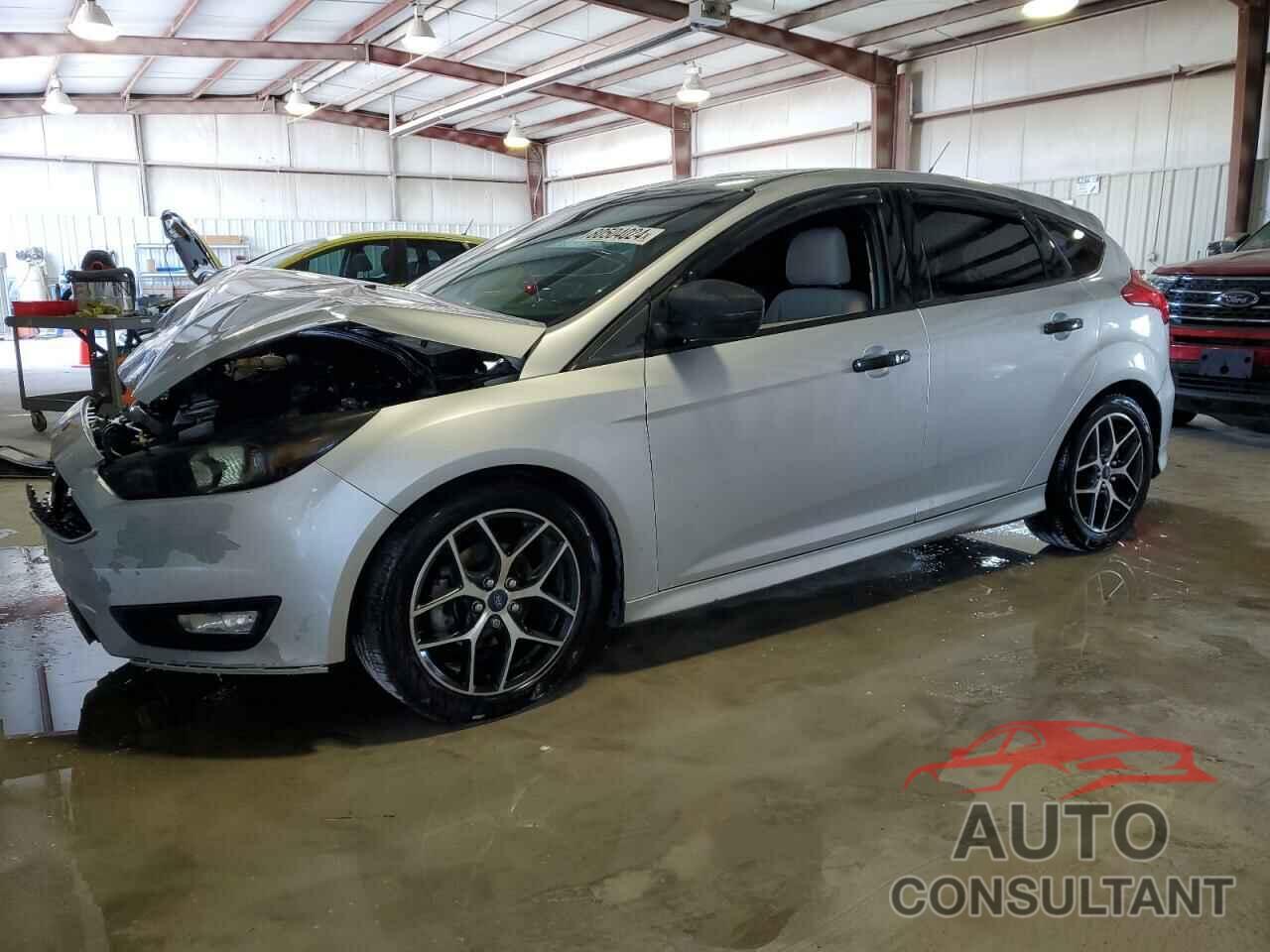 FORD FOCUS 2015 - 1FADP3K20FL218949