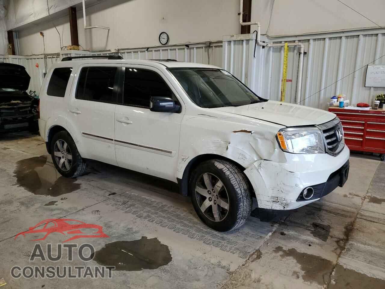 HONDA PILOT 2013 - 5FNYF4H99DB021108