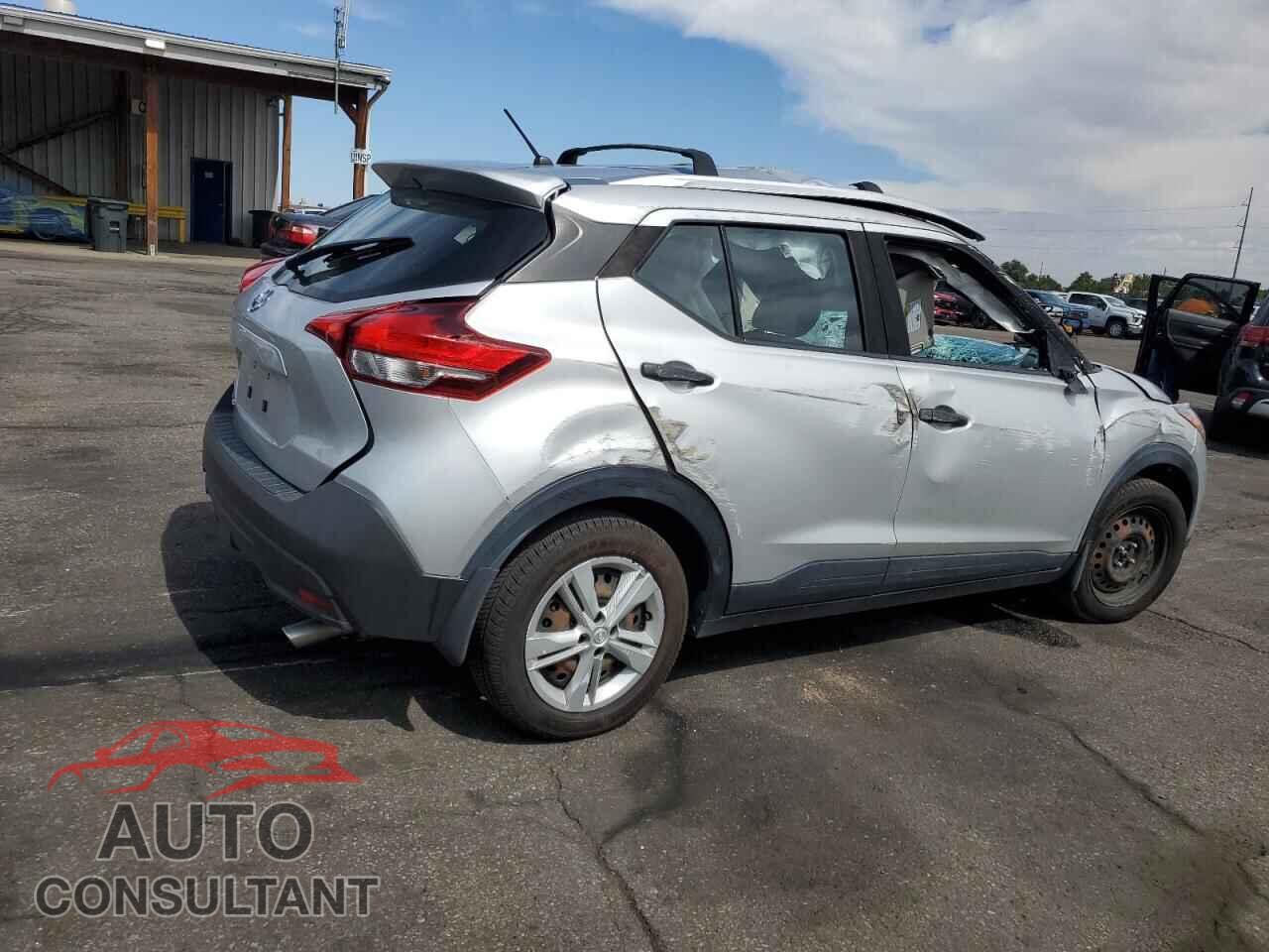 NISSAN KICKS 2019 - 3N1CP5CU3KL470388