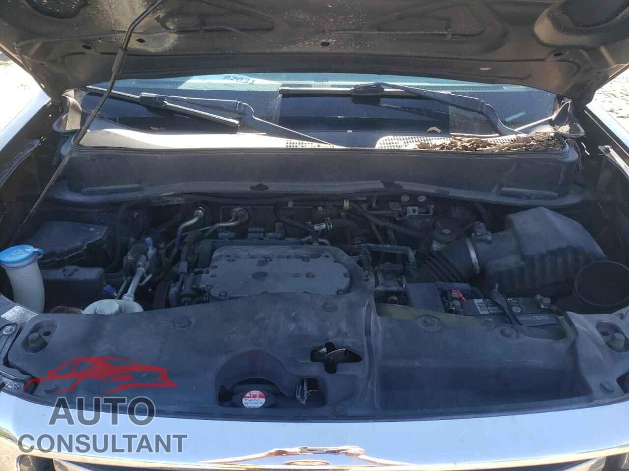 HONDA PILOT 2015 - 5FNYF3H39FB019769