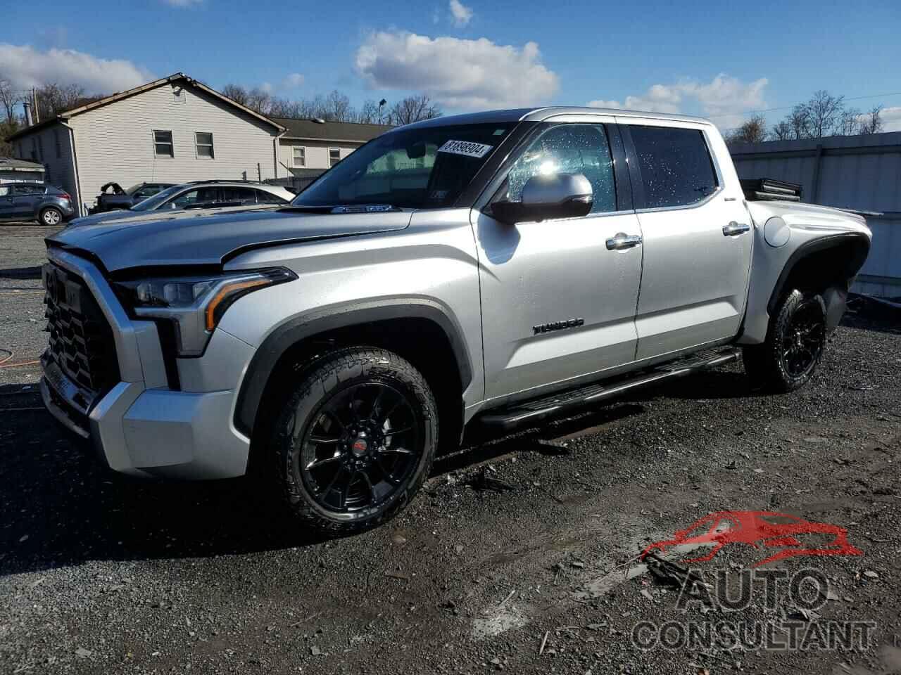 TOYOTA TUNDRA 2023 - 5TFJC5DB9PX028921