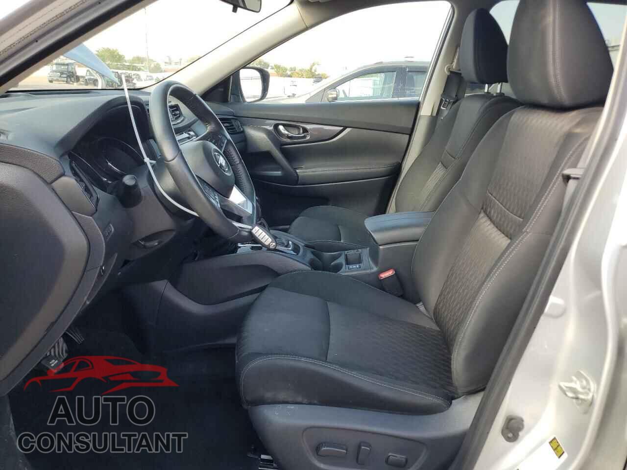NISSAN ROGUE 2018 - KNMAT2MV2JP522568