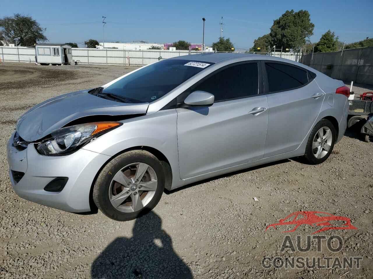 HYUNDAI ELANTRA 2011 - KMHDH4AE7BU119618