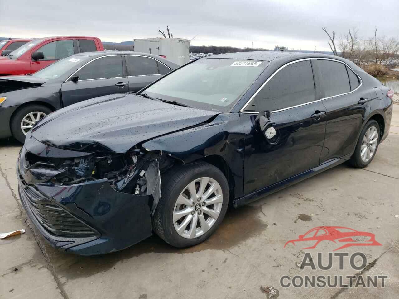 TOYOTA CAMRY 2018 - 4T1B11HK5JU615313