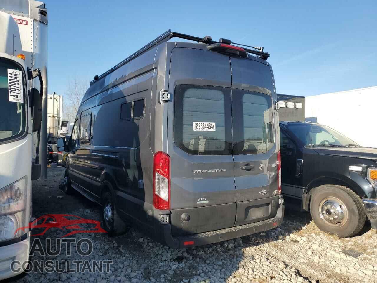 FORD TRANSIT 2023 - 1FTBR3UG2PKA02239