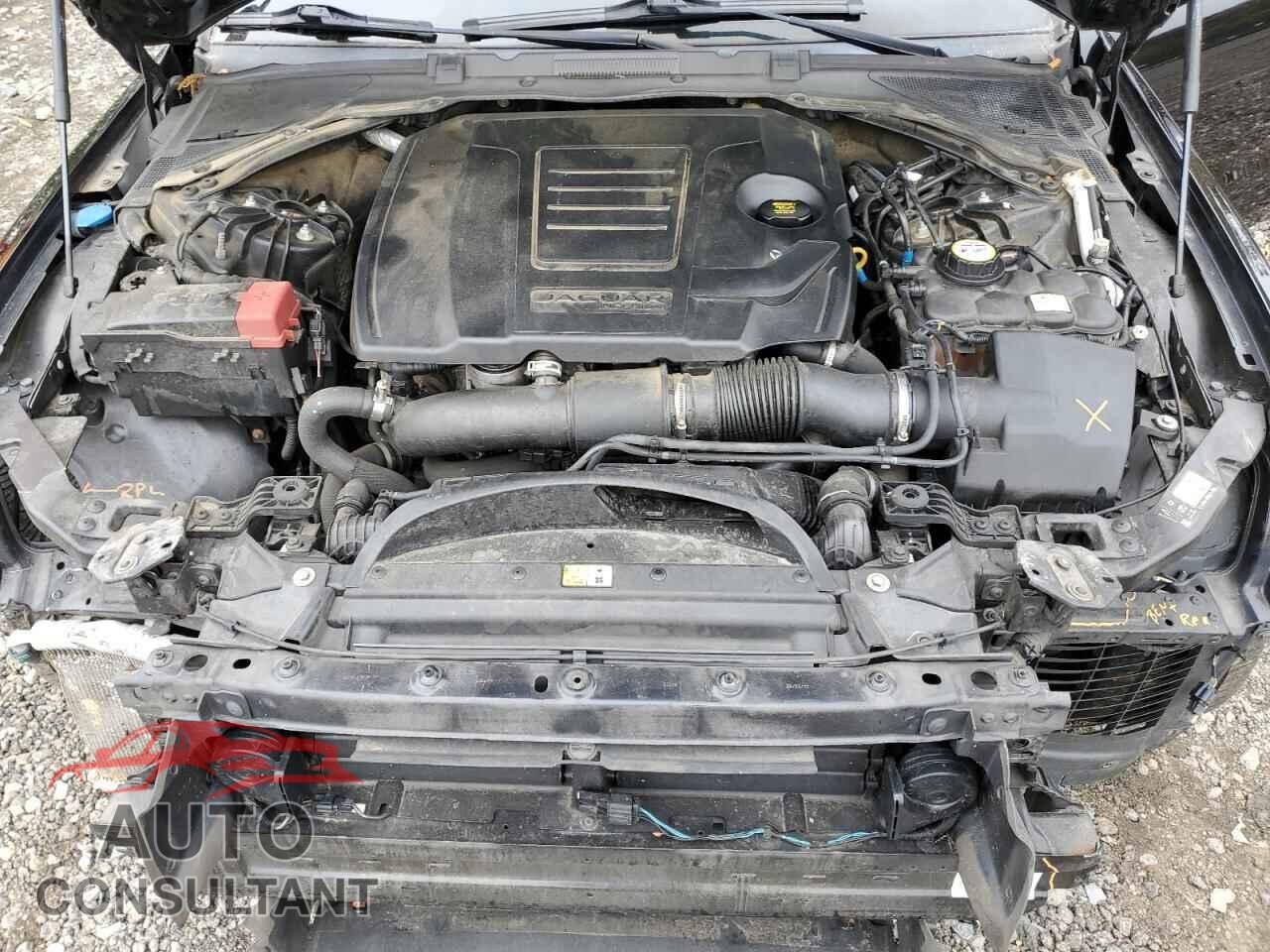 JAGUAR XE 2018 - SAJAJ4FX9JCP22226