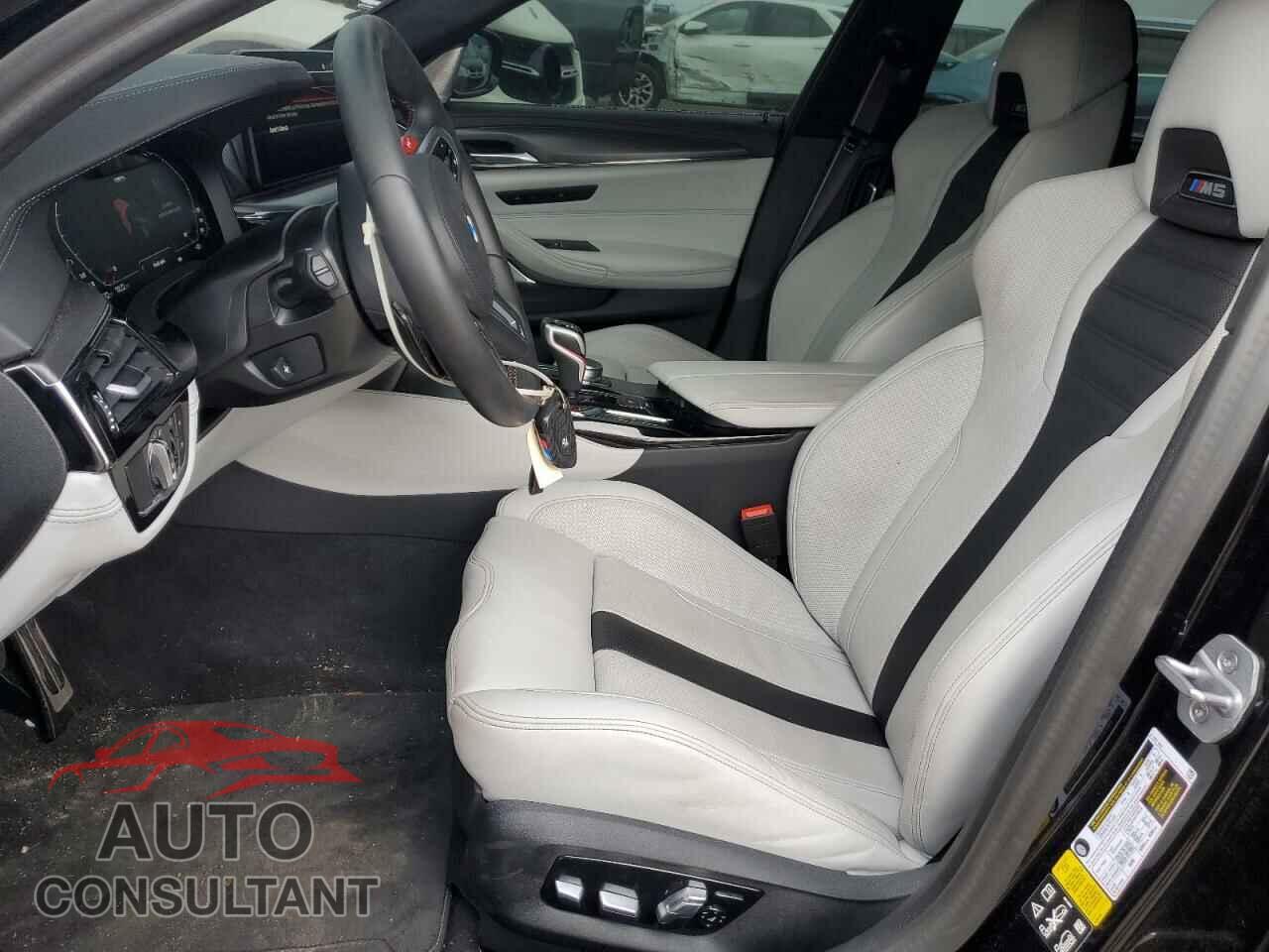 BMW M5 2023 - WBS83CH07PCM65232