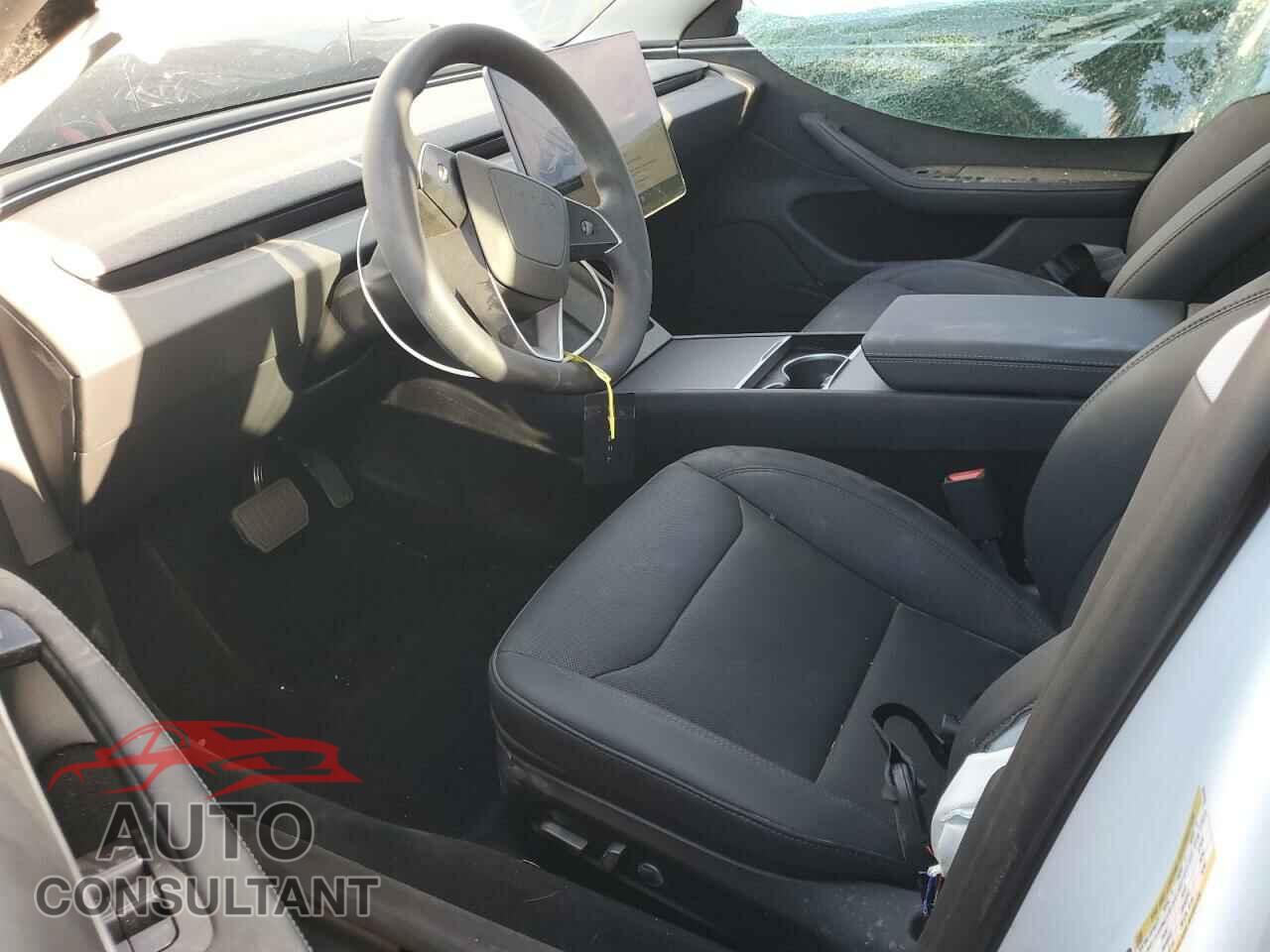 TESLA MODEL 3 2024 - 5YJ3E1EB5RF817218