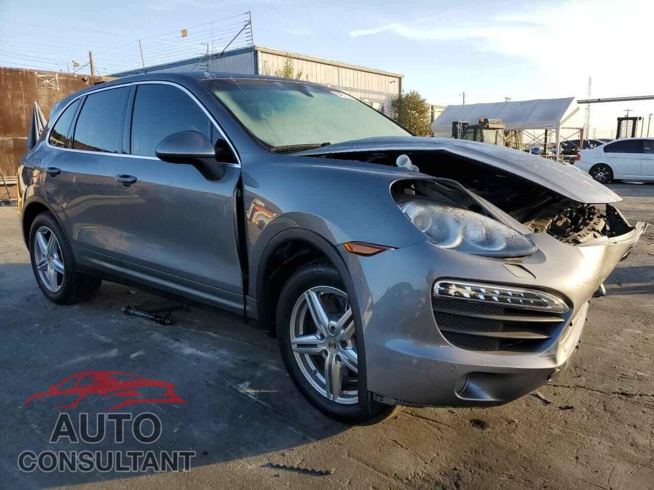 PORSCHE CAYENNE 2012 - WP1AB2A2XCLA47533