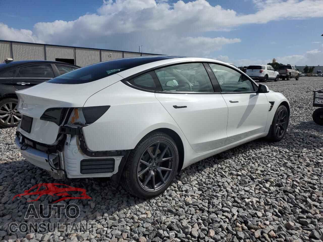 TESLA MODEL 3 2021 - 5YJ3E1EA8MF090818