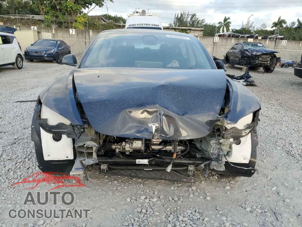 TESLA MODEL 3 2024 - 5YJ3E1EB5RF849666