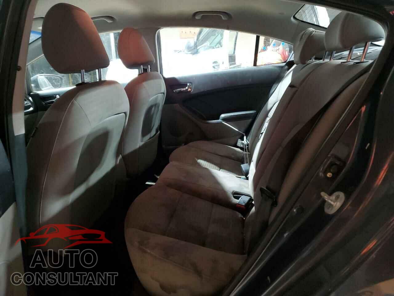 KIA FORTE 2015 - KNAFX4A64F5374524