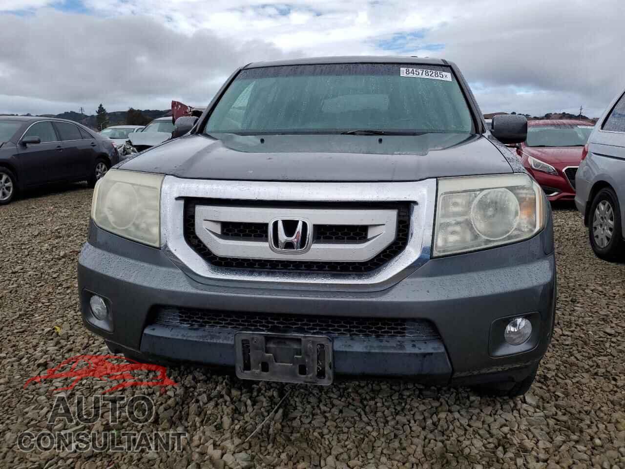 HONDA PILOT 2011 - 5FNYF4H98BB064979