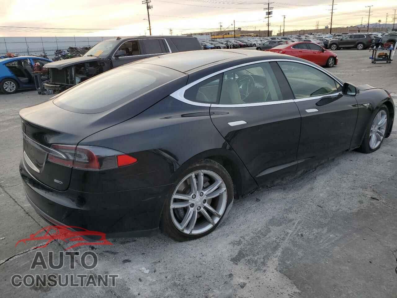 TESLA MODEL S 2015 - 5YJSA1H29FF083472