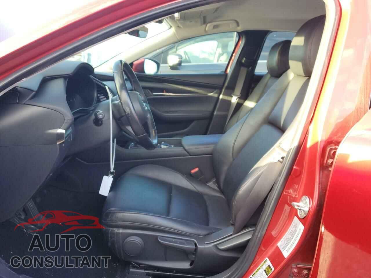 MAZDA 3 2019 - JM1BPACLXK1110180