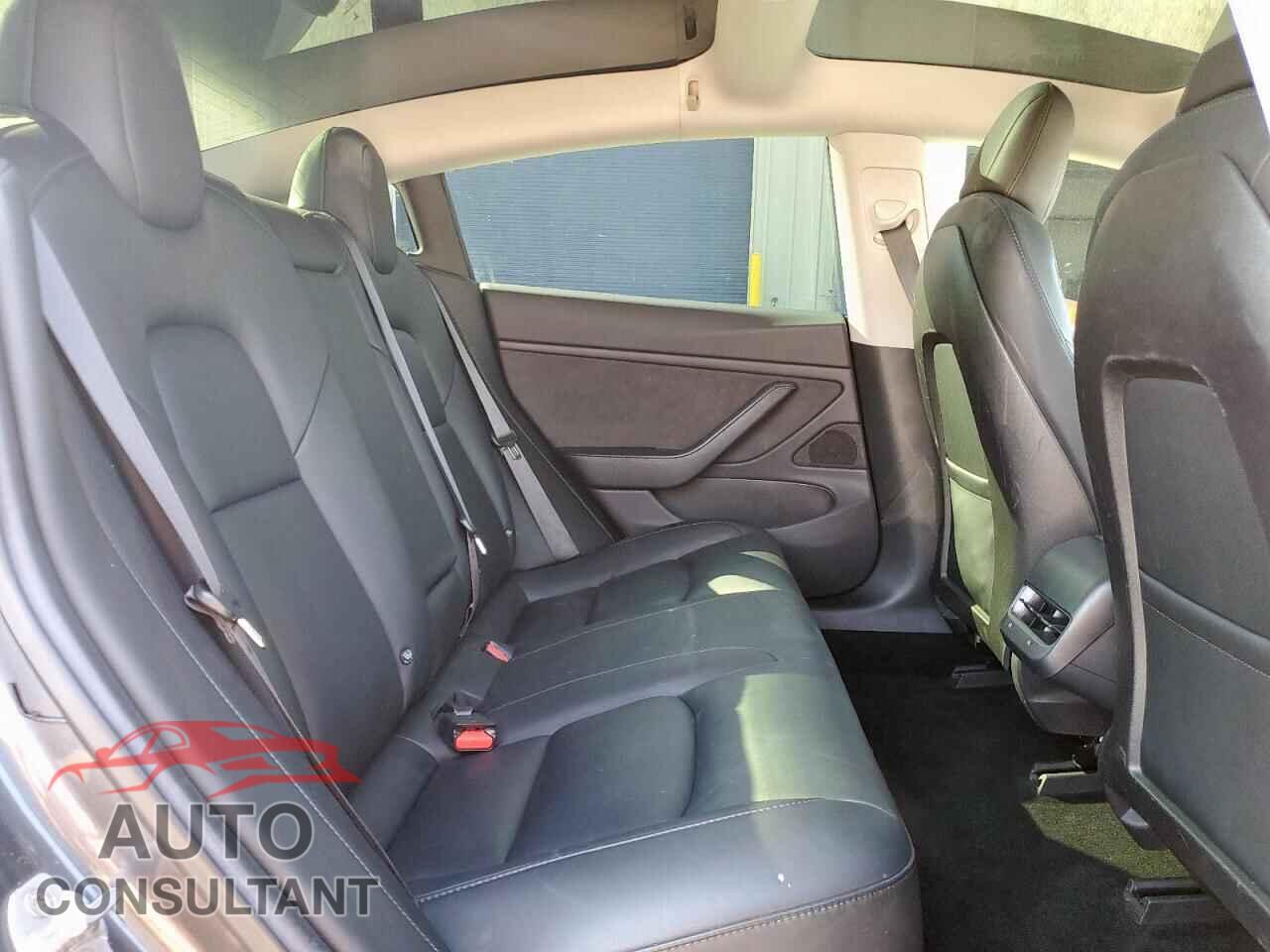 TESLA MODEL 3 2018 - 5YJ3E1EA7JF034560