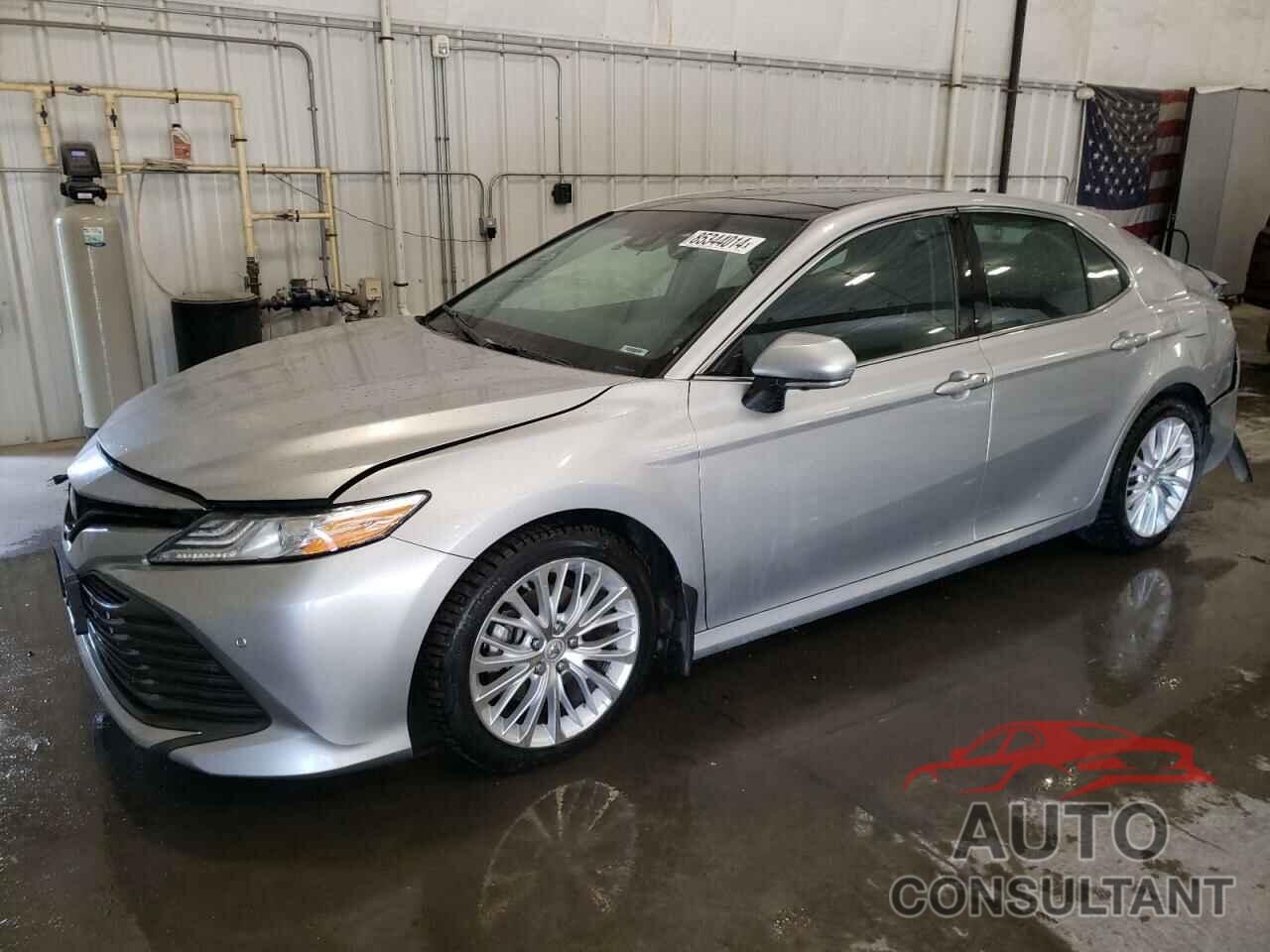 TOYOTA CAMRY 2018 - 4T1BZ1HK4JU501036