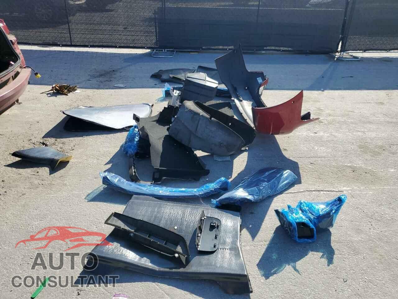 TESLA MODEL 3 2018 - 5YJ3E1EAXJF042457