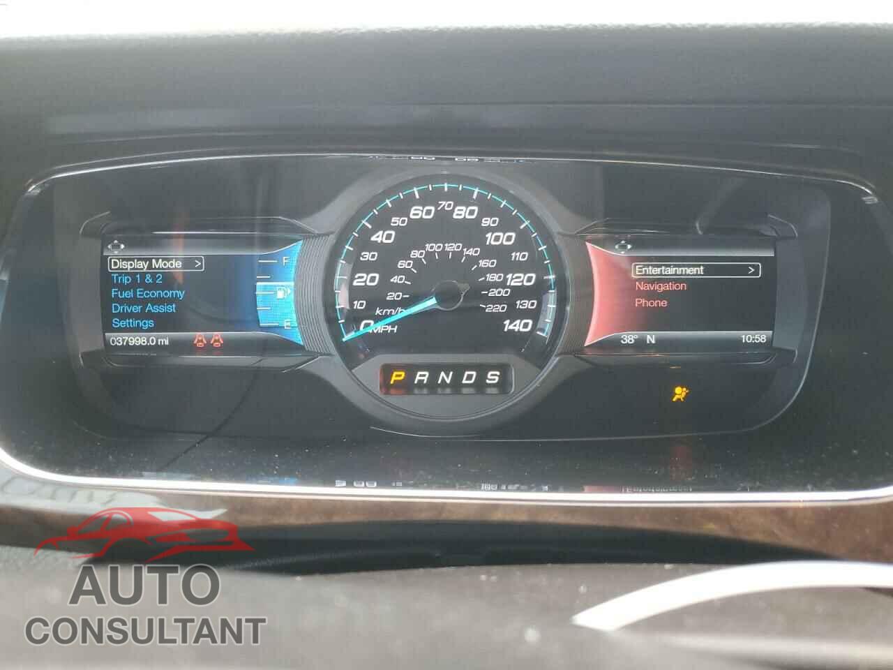 FORD TAURUS 2018 - 1FAHP2F88JG122997