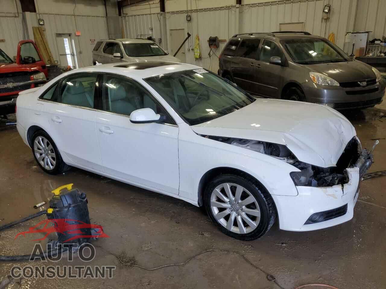 AUDI A4 2012 - WAUDFAFL9CA116509