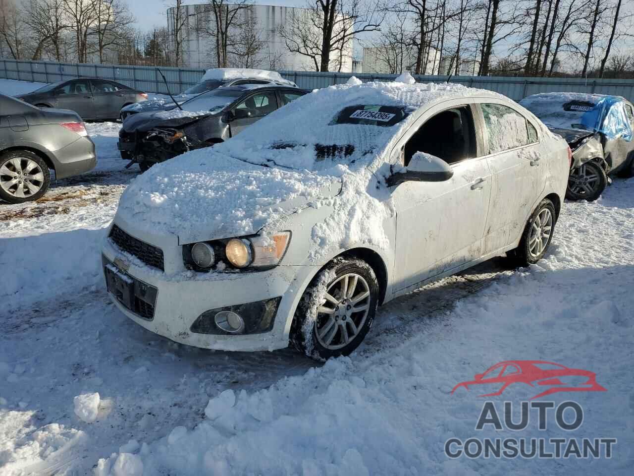 CHEVROLET SONIC 2014 - 1G1JC5SH8E4193695