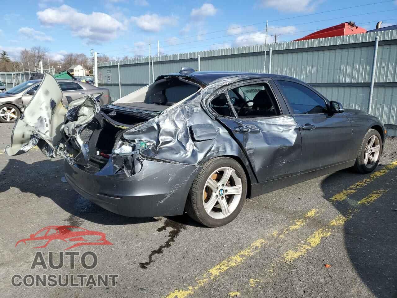 BMW 3 SERIES 2015 - WBA3B1G57FNT05986