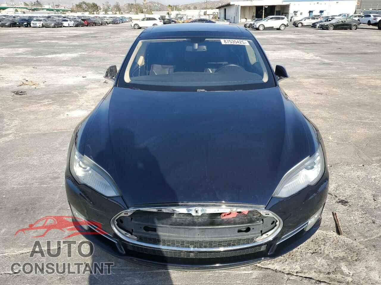 TESLA MODEL S 2013 - 5YJSA1DP2DFP14075