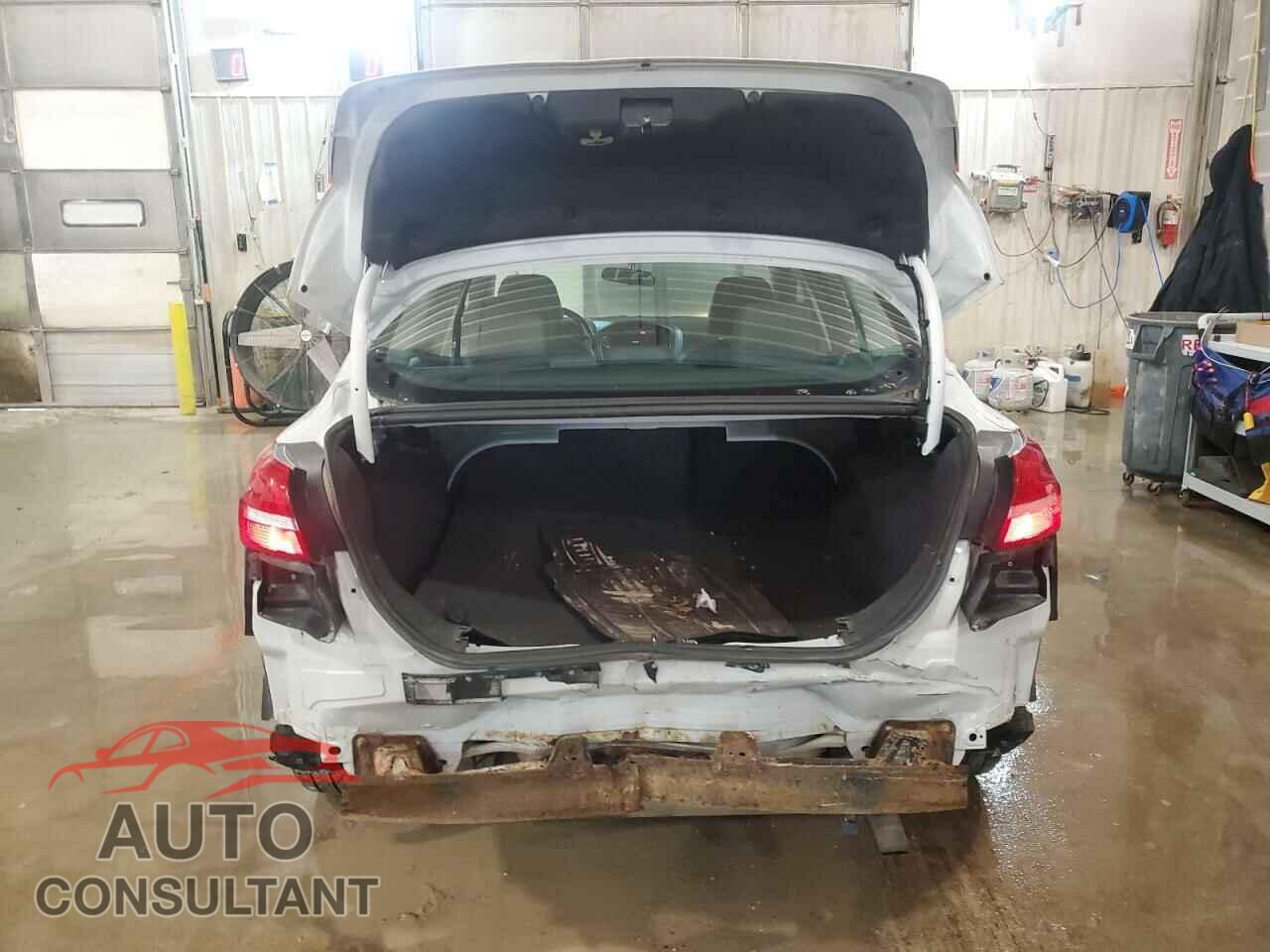 FORD FOCUS 2015 - 1FADP3F29FL254598