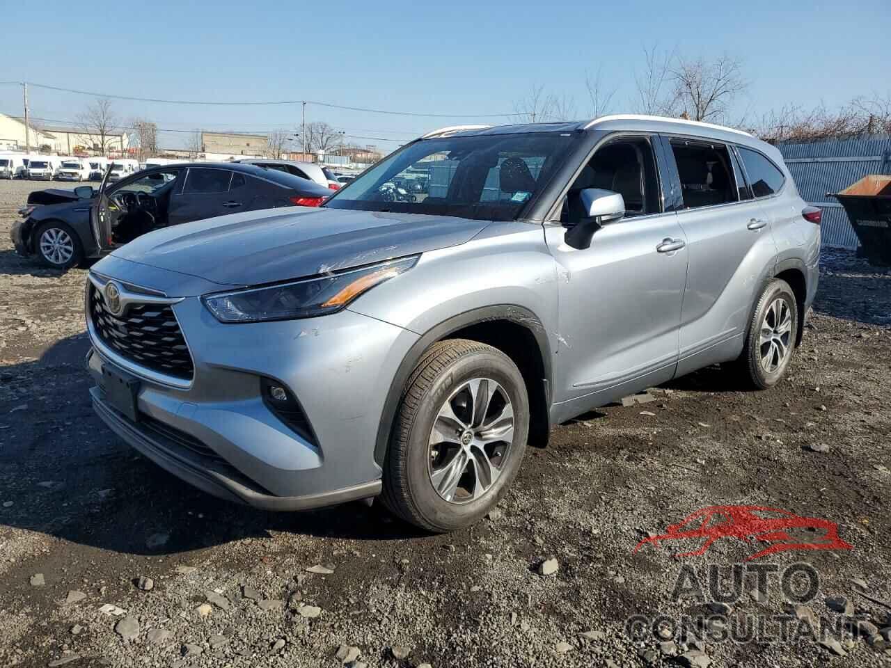 TOYOTA HIGHLANDER 2022 - 5TDHZRBH1NS195322