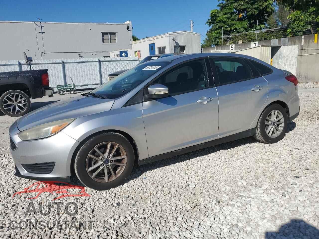 FORD FOCUS 2015 - 1FADP3F25FL207472