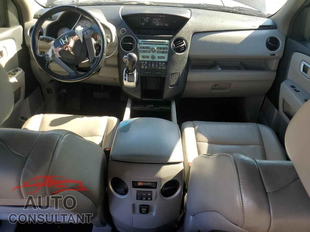 HONDA PILOT 2010 - 5FNYF4H56AB002458
