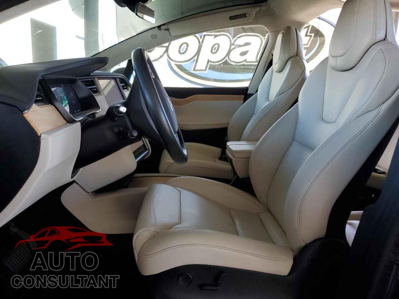 TESLA MODEL X 2018 - 5YJXCBE22JF115407