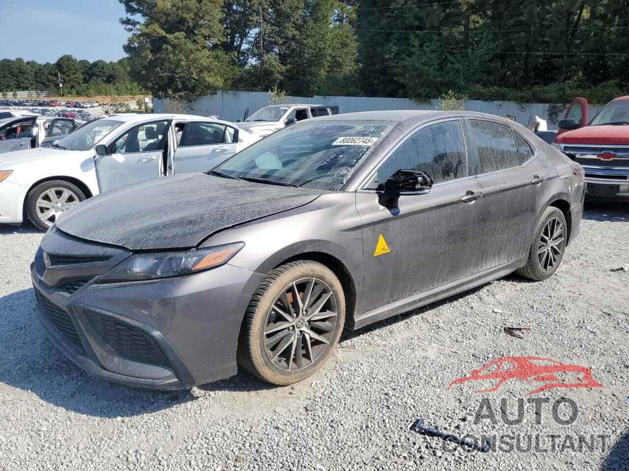 TOYOTA CAMRY 2022 - 4T1G11AK5NU656241